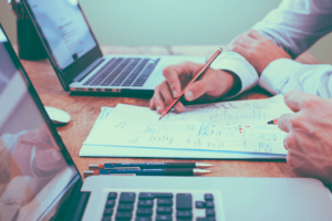 Introduction to Big Data. Simple Explanation with an Insurance Use Case Big data use case in insurance